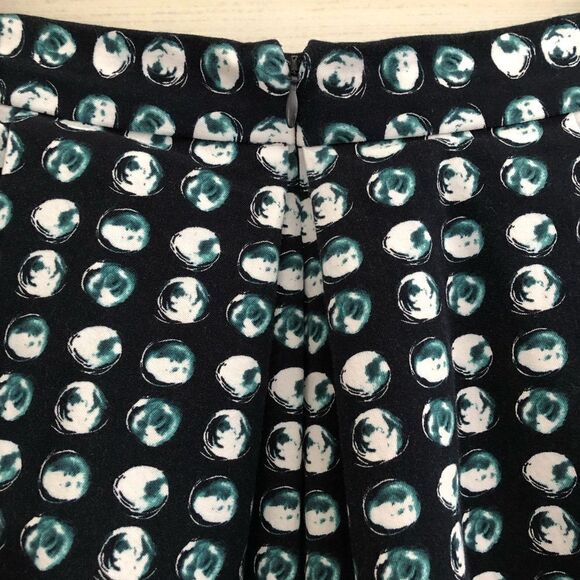 Banana Republic Navy & Teal Dot Pleated Flare Skirt Size 2 - Picture 5 of 7